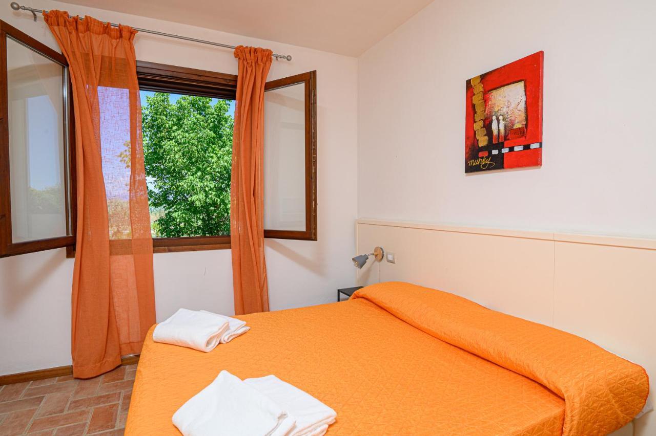 Residenza Principina Aparthotel พรินซิพินา แทร์รา ภายนอก รูปภาพ
